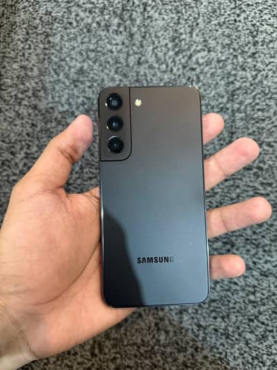 Samsung Mobile S22 8/256