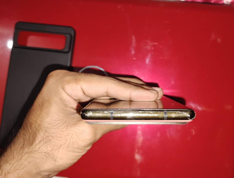 Google Pixel 6 4