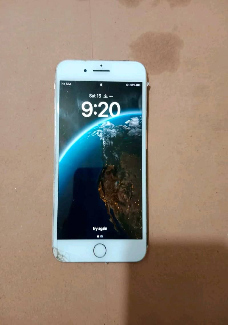 Apple iPhone 8 Plus 1