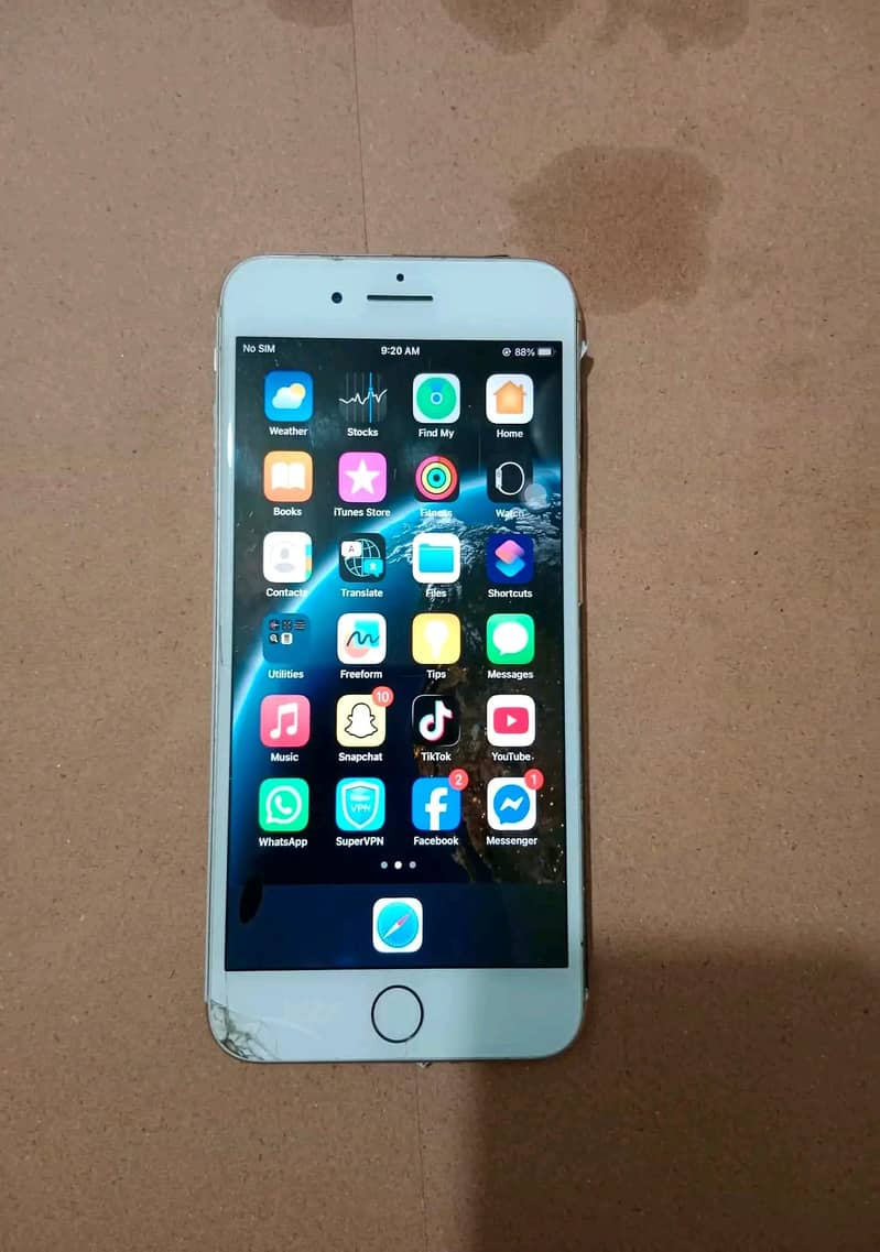 Apple iPhone 8 Plus 2