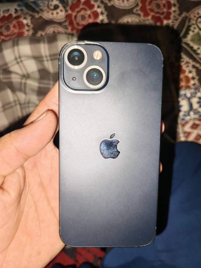 Apple iPhone 13 5