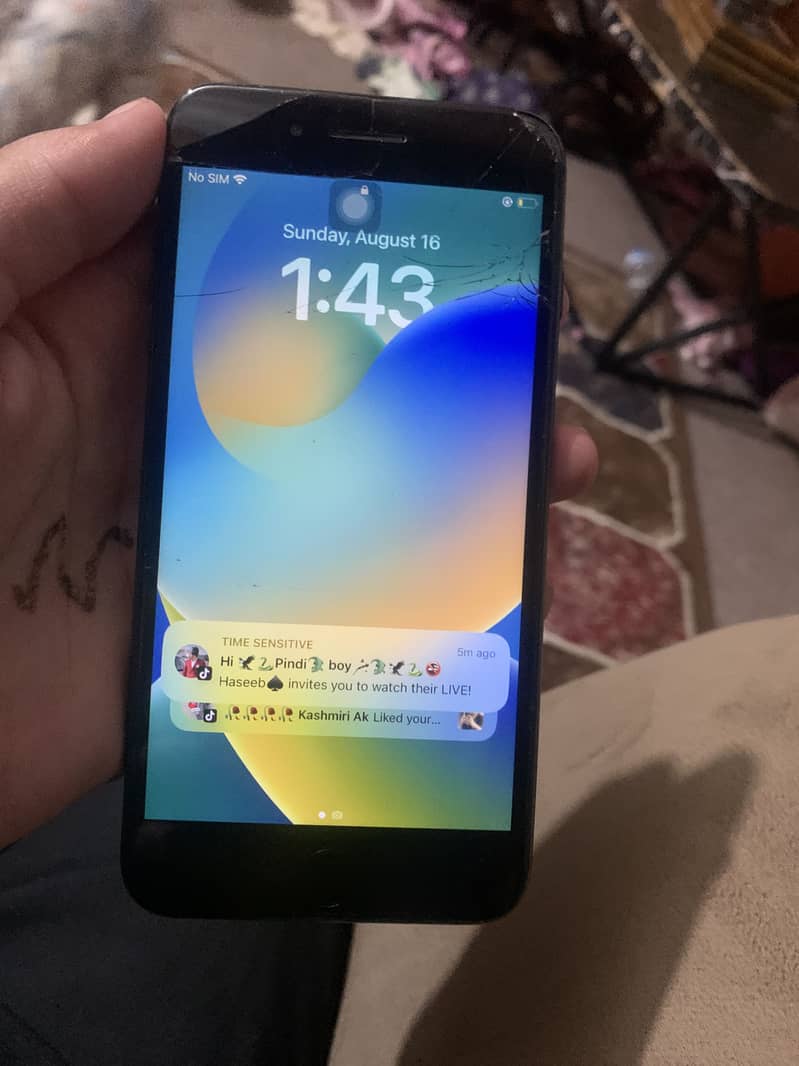 Apple iPhone 8 Plus 2