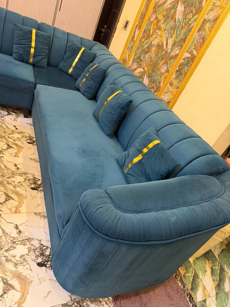 L-shaped sofa 7