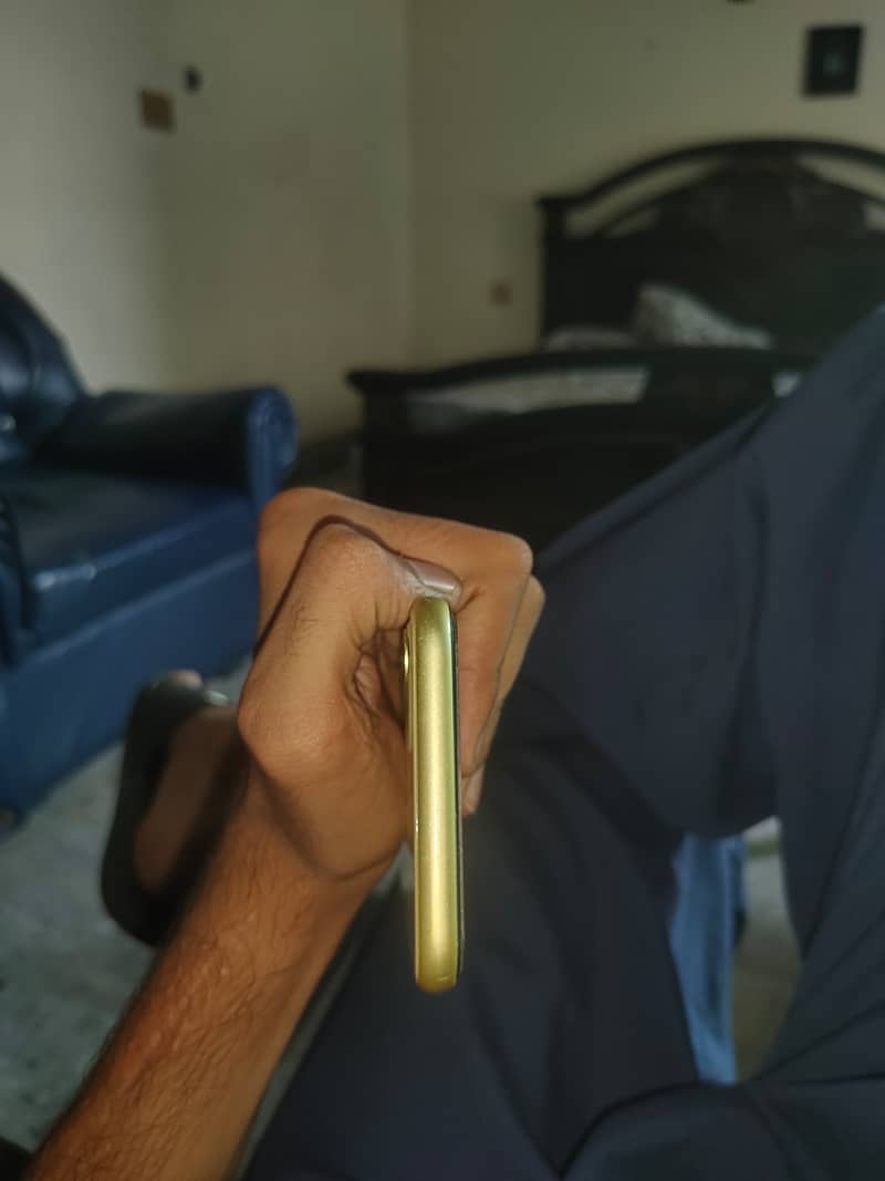 Apple iPhone 11 2
