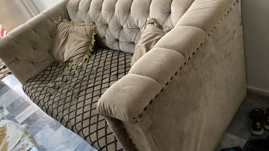 5 seater sofas 1