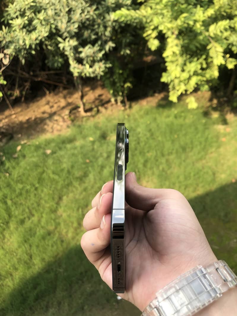 Apple iPhone 13 Pro 10