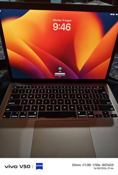 i3 2020 8 gb 256 gb lastest up date macbook air rose gold