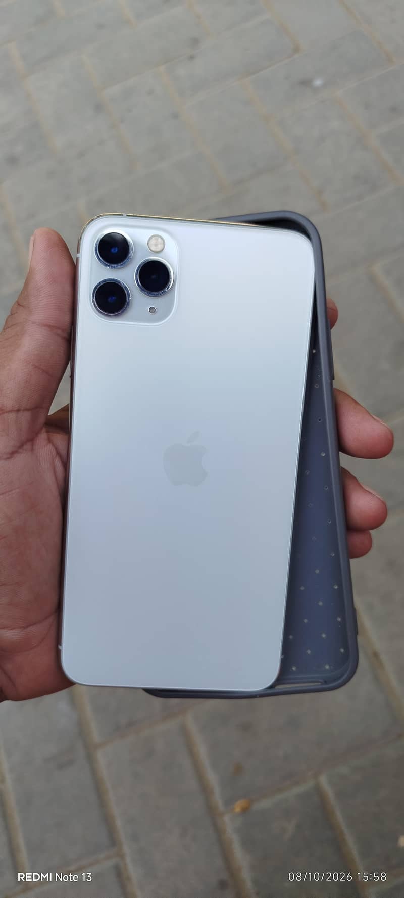 Apple iPhone 11 Pro Max 1