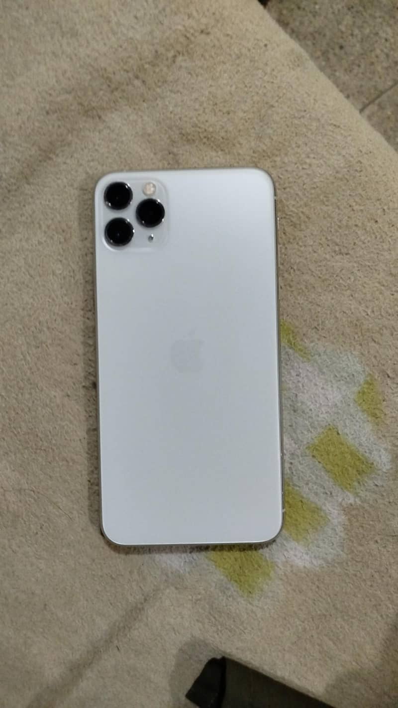 Apple iPhone 11 Pro Max 5