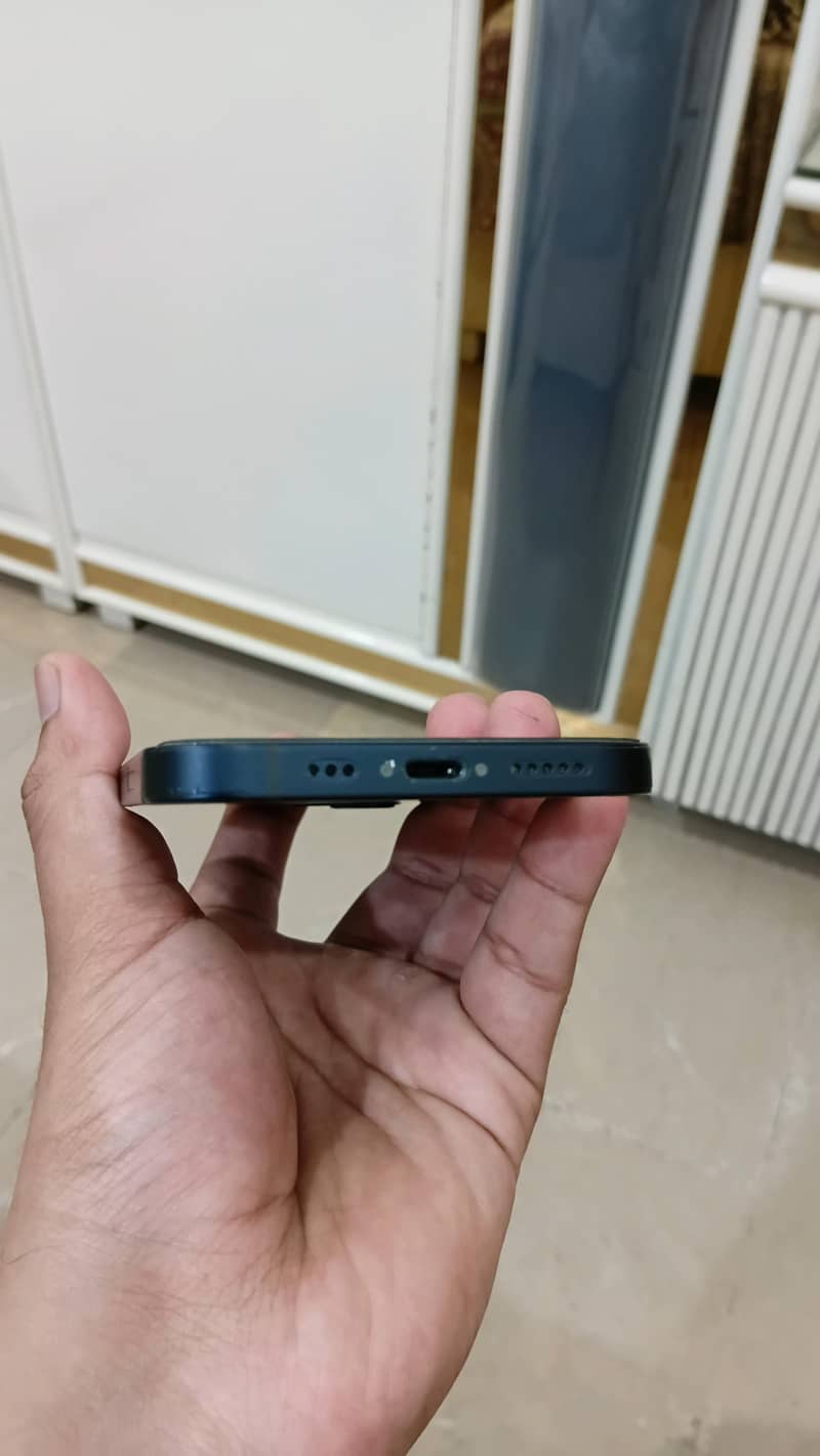 Apple iPhone 12 5