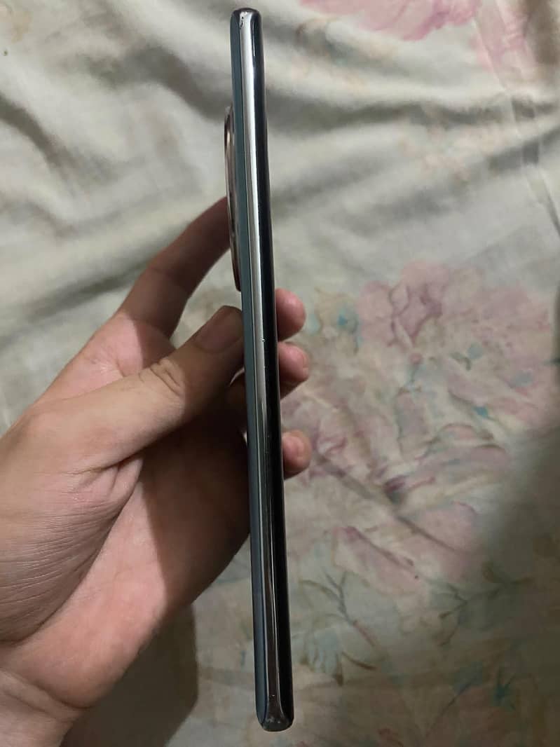 Infinix Zero 40 4