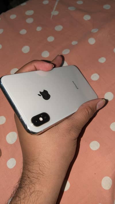 i Phone X 64gb  10 by 10 White Colour 100% Genuine