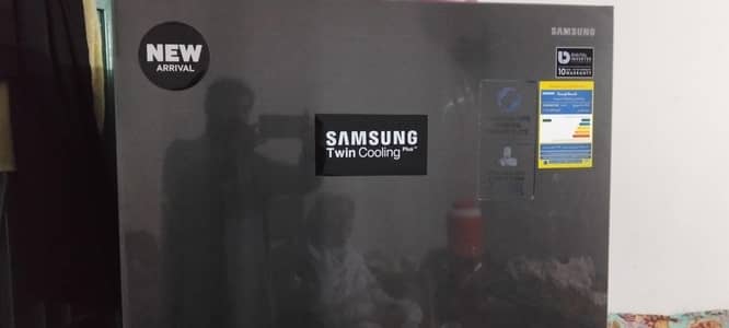 Samsung refrigerator 10 by 10 condition is new inverter