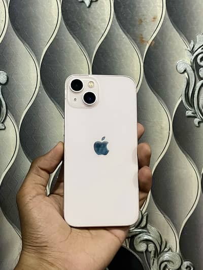 Apple iPhone 13