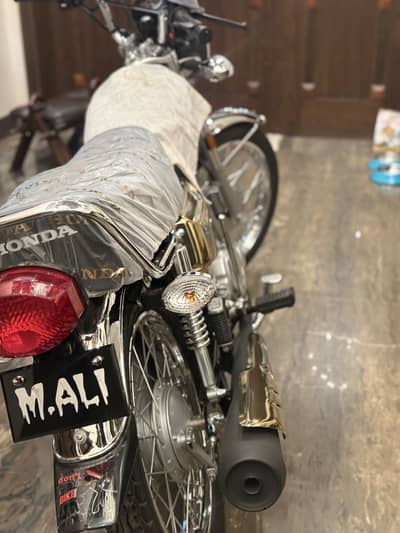 New 125 gold edition 2026 model new fresh