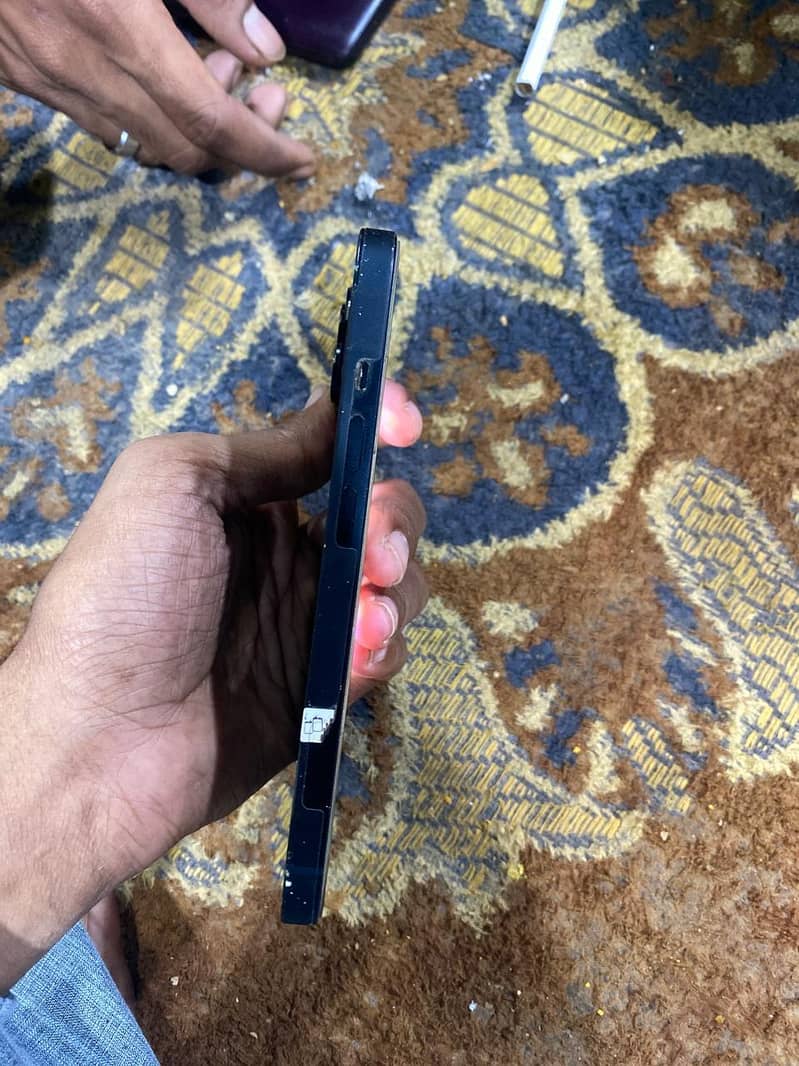 Apple iPhone 14 2