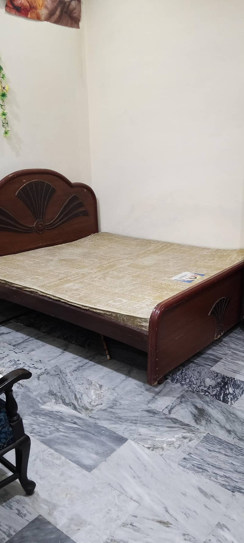 Double bed 0