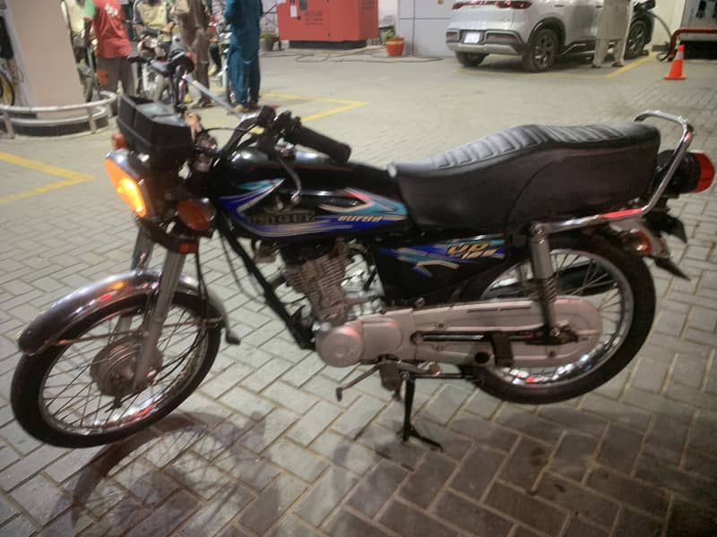 Unique 125 5