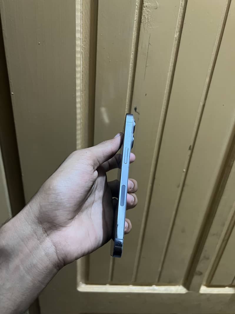 iPhone 13 Pro 1