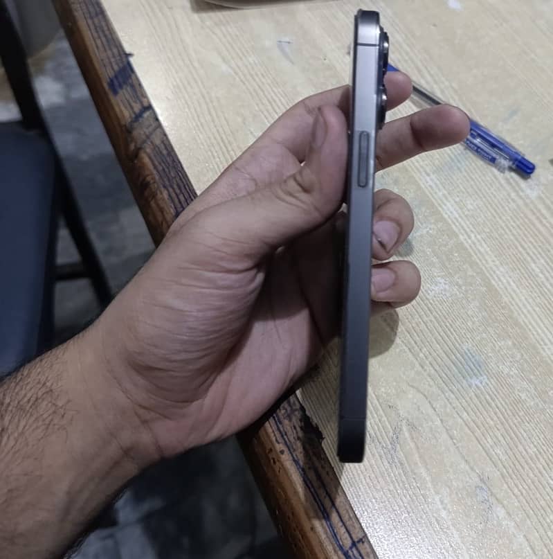 Apple iPhone 13 Pro 3