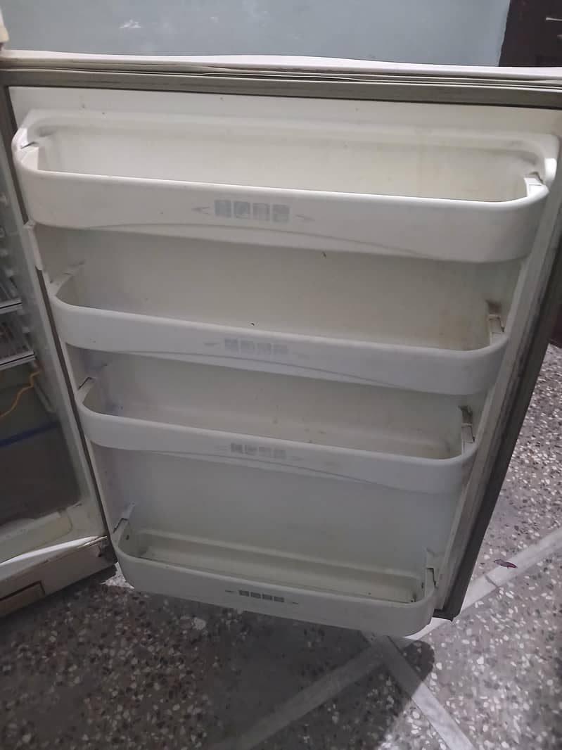 dawlance freezer 11