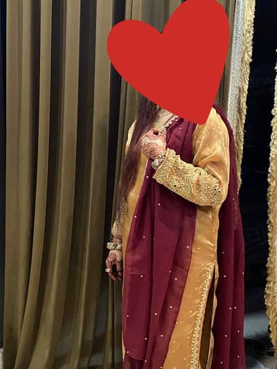 1 dafa pehna Howa hai or Capra silk hai or 3 PCs hai