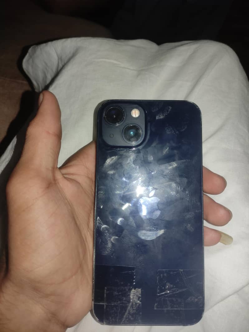 Apple iPhone 13 2