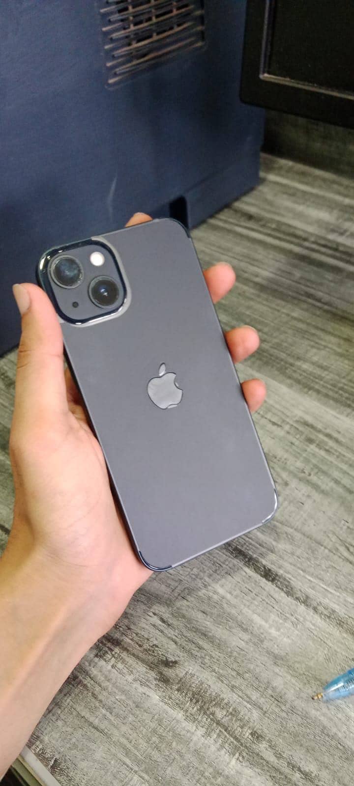 Apple iPhone 13 1