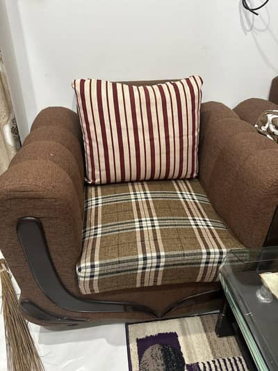 Brown 3-Piece Sofa Set – 1 Three-Seater + 2 Single-Seaters