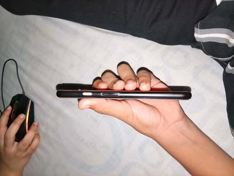 Google Pixel 4 8