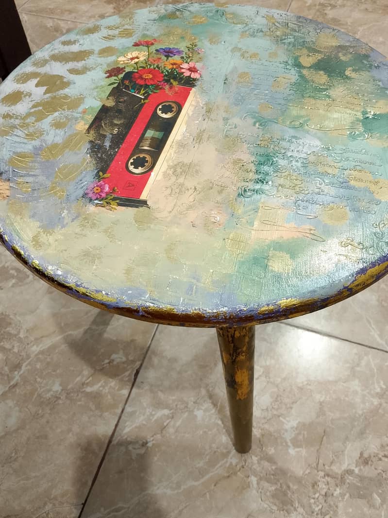 decoupage coffee table 1