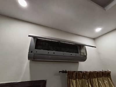 1 ton Haier DC inverter