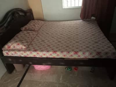 Queen Size Bed with Mattress