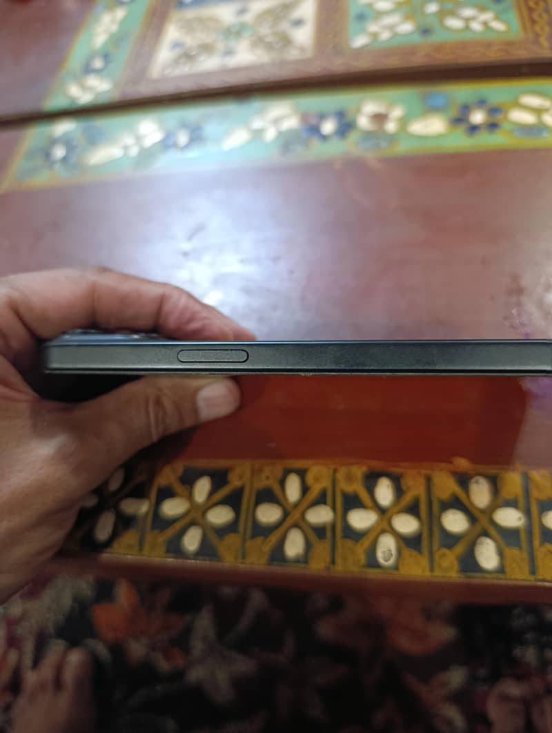 Apple iPhone 15 5