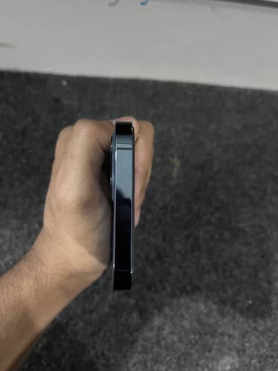 Apple iPhone 12 Pro