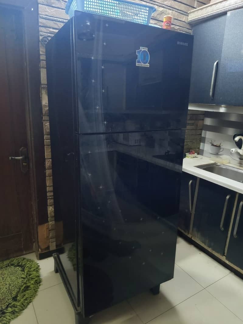Refrigerator waves 0