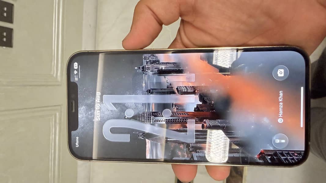 Apple iPhone 12 Pro Max – 10/10 Condition | Pristine & Scratchless 1