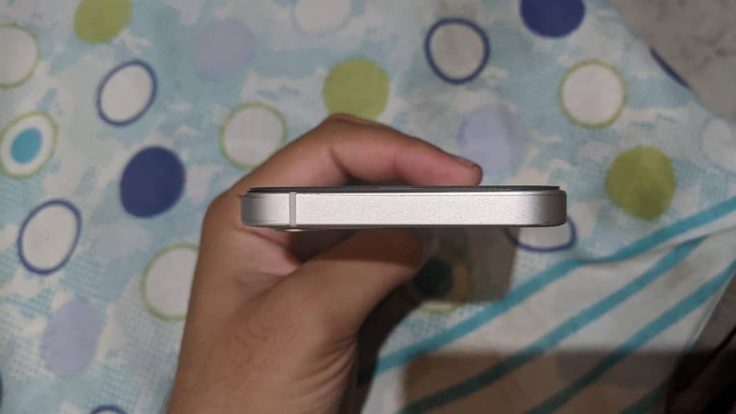 Apple iPhone 12 7