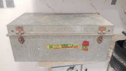 sandok / trunk for sale