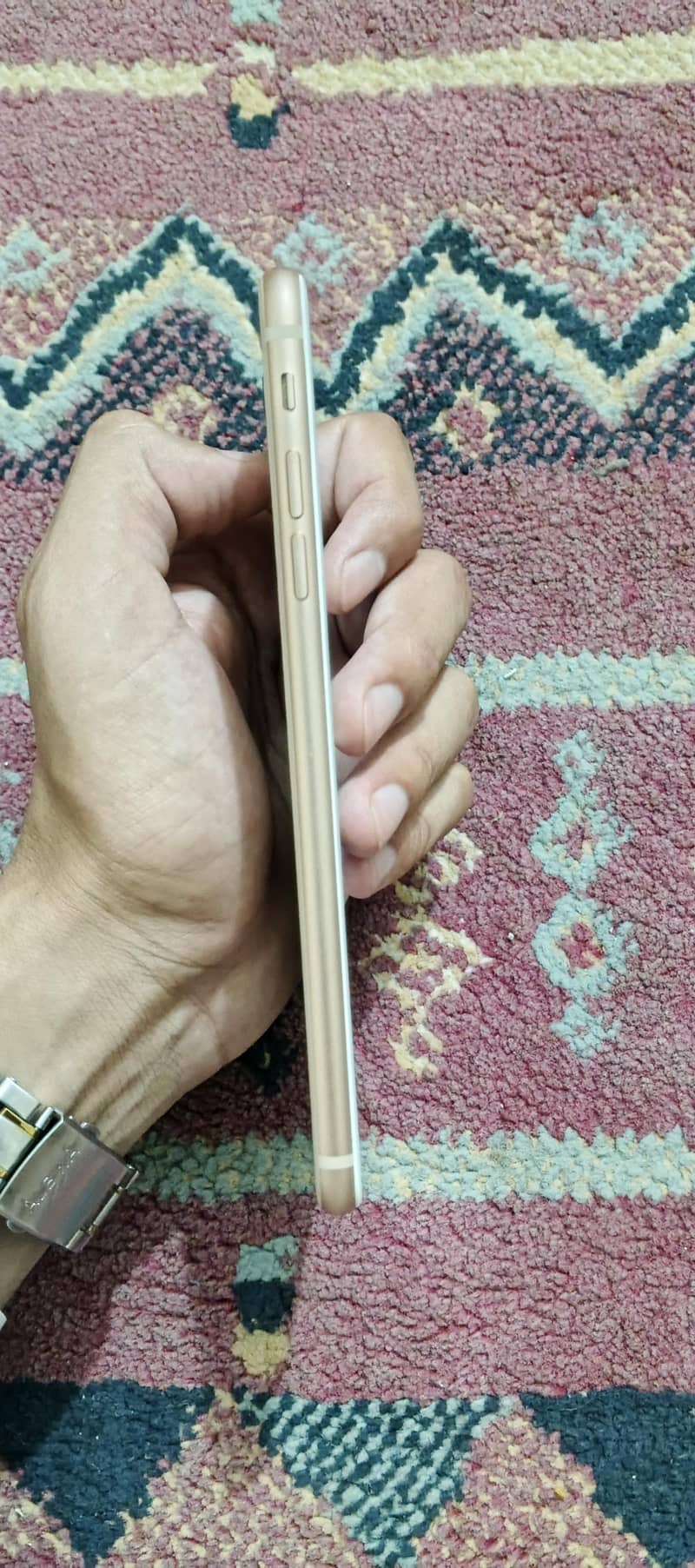 Apple iPhone 8 Plus 3