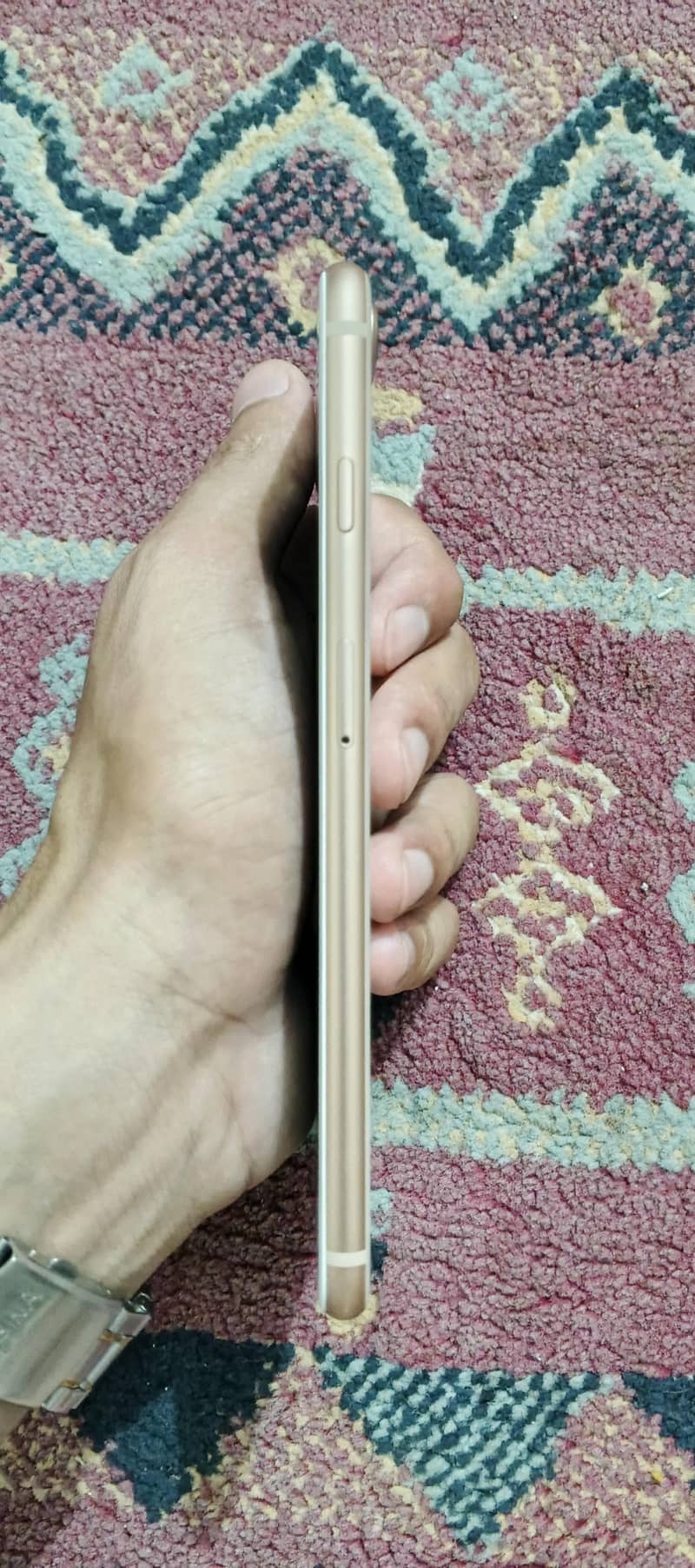Apple iPhone 8 Plus 4
