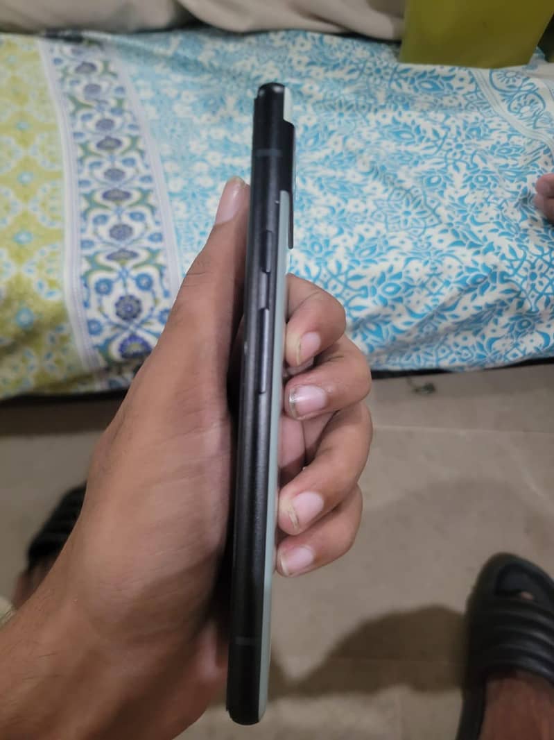 Google Pixel 6a 1