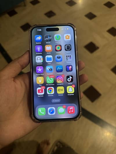 Apple iPhone 15