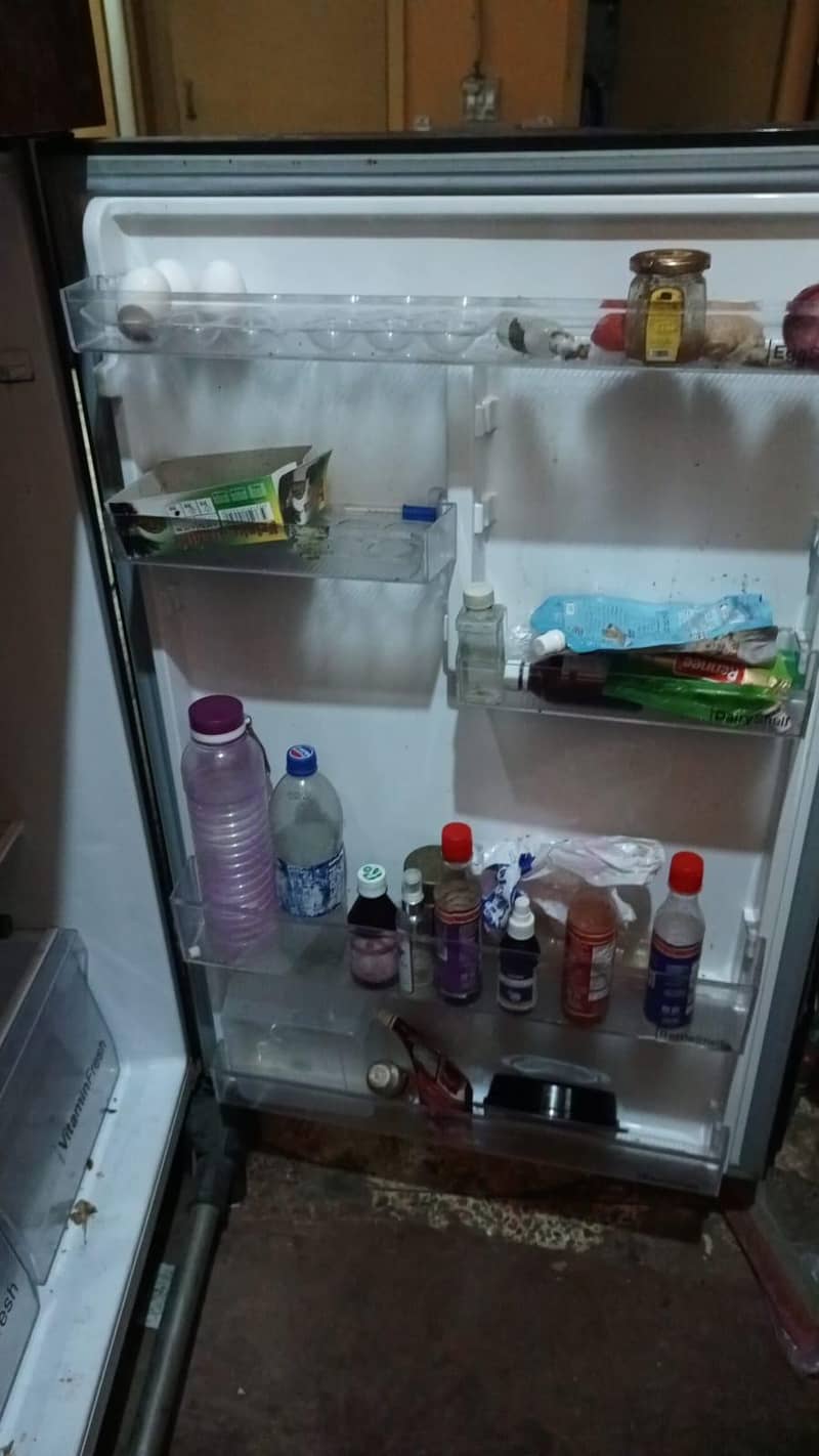 dawlance fridge 2
