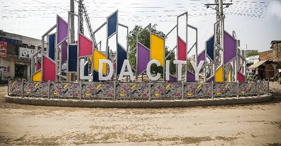 5 Marla On Ground Possession Hot Location Plot For Sale In F Block