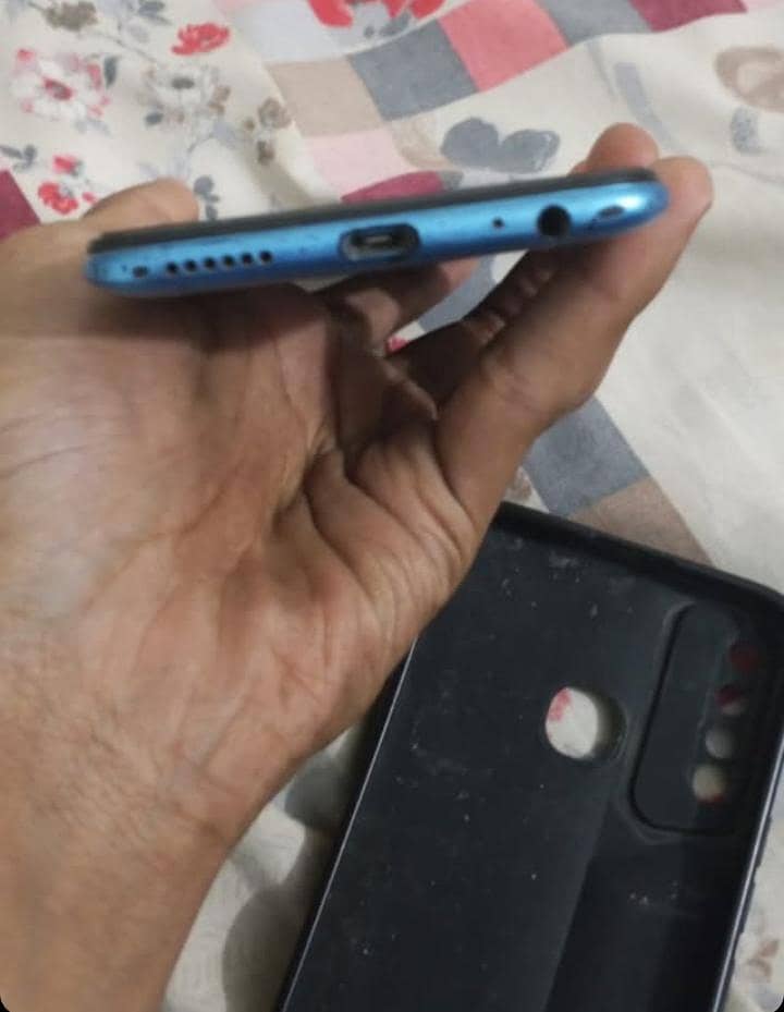 Tecno Spark 4 3