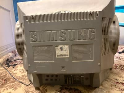 CRT color TV