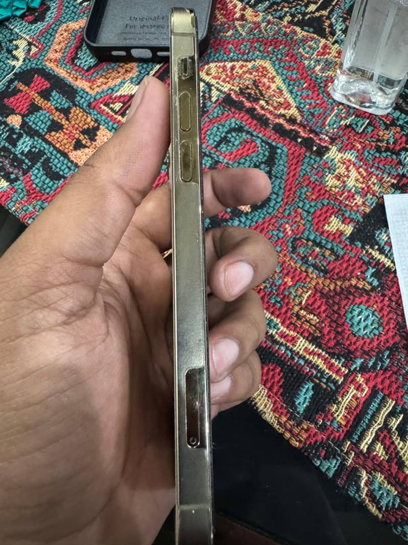 Apple iPhone 12 Pro 2