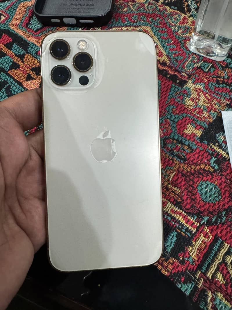 Apple iPhone 12 Pro 4