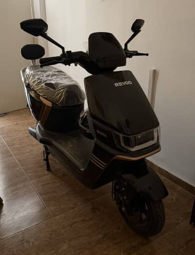 Revoo A12